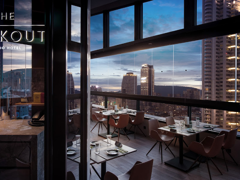 The Lookout Bistro & Bar 眺吧餐酒館