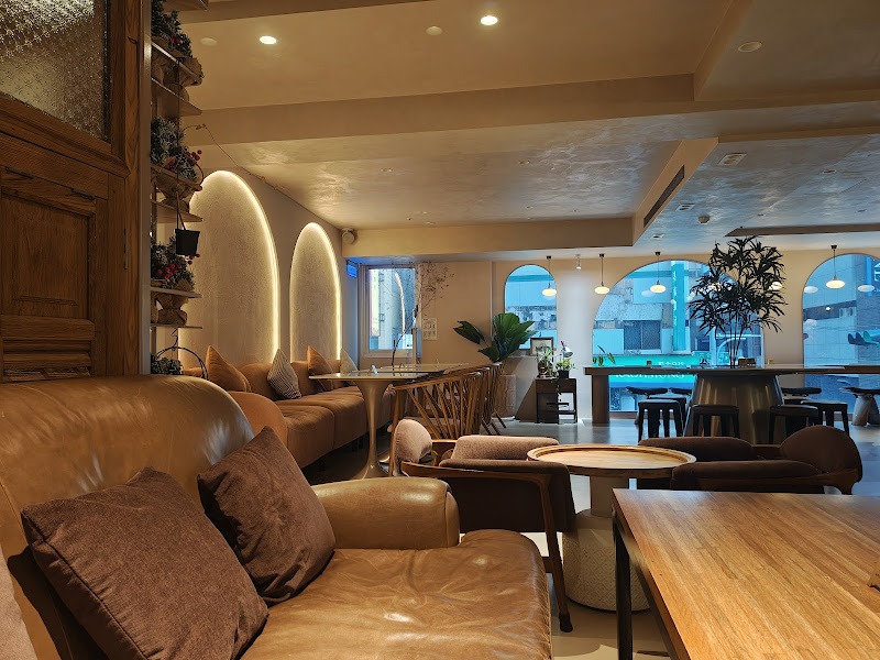 隅室咖啡餐廳 us cafe 六合店