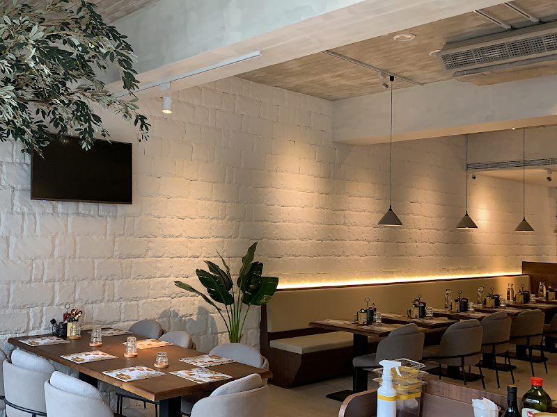 Second Floor 貳樓中山南西店