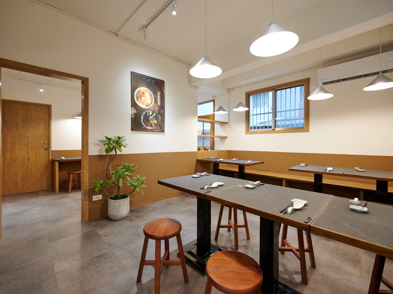 吾時•食 5 10 10 牛肉麵