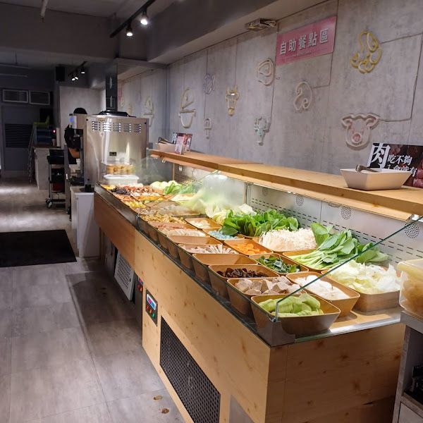 肉多多火鍋-台北西門店