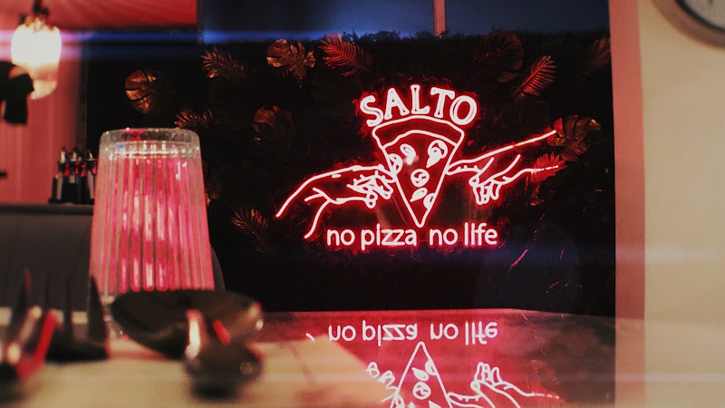 薩朵披薩餐酒館