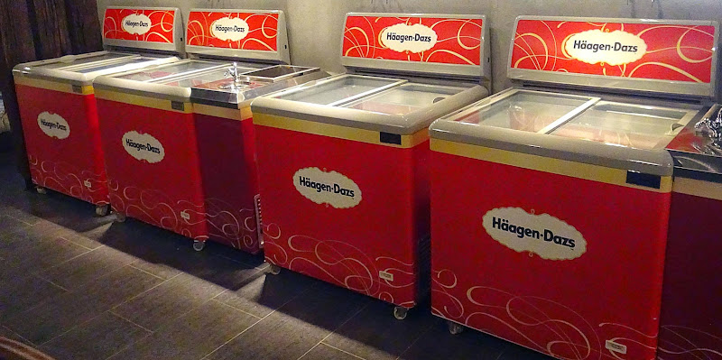 問鼎 ‧ 皇上吉祥 麻辣養生鍋-忠孝店