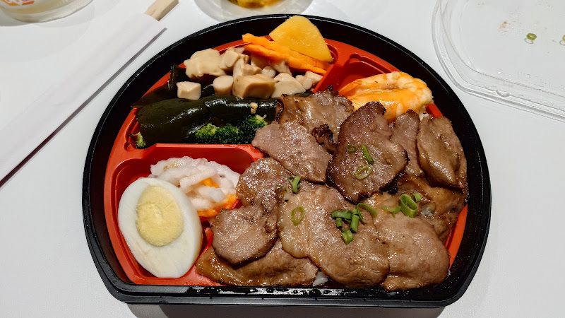 東港強 和牛 燒肉 芝山店