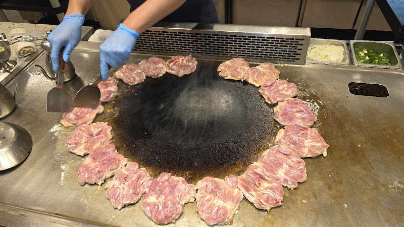 就饗鐵板燒 蘆洲家樂福店