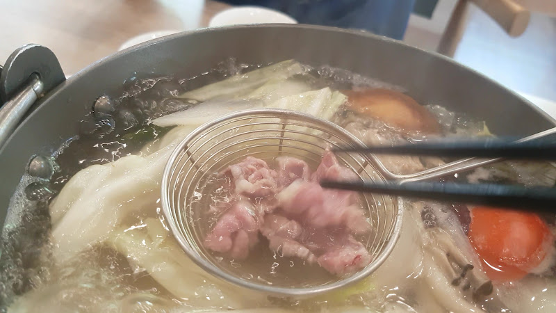 關溫體肉火鍋（原家溫體鍋物服務團隊繼續經營服務）