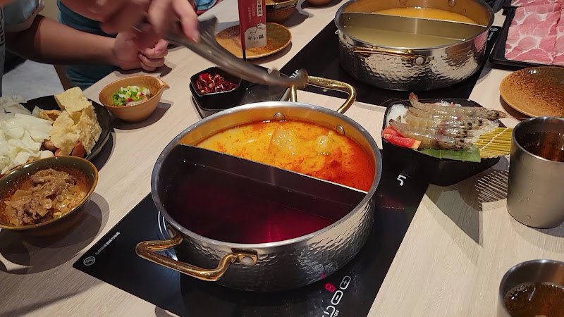 聚 日式鍋物 台南永康中華店