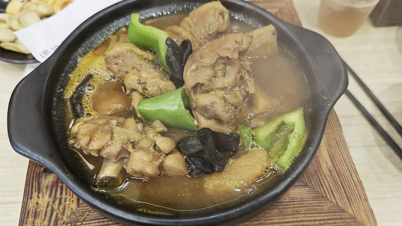 老泉城黃燜雞米飯（台南中華店）