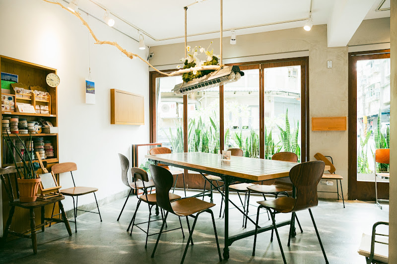 Ten Ten Den Den 點點甜甜