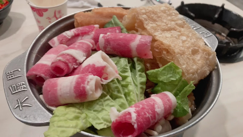 六扇門時尚湯鍋 新莊化成店