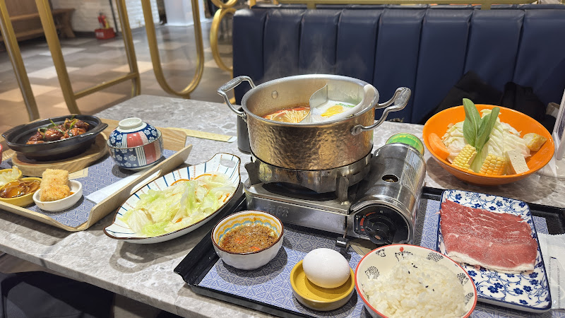 茶自點林口環球A9店/提供插座/停車場