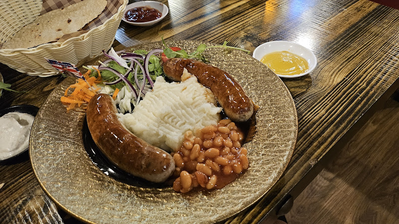 The Tudor Inn Bar and Restaurant 都鐸館