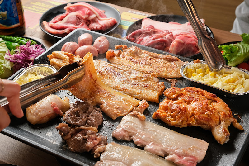 打爆豬韓式燒肉吃到飽基隆店