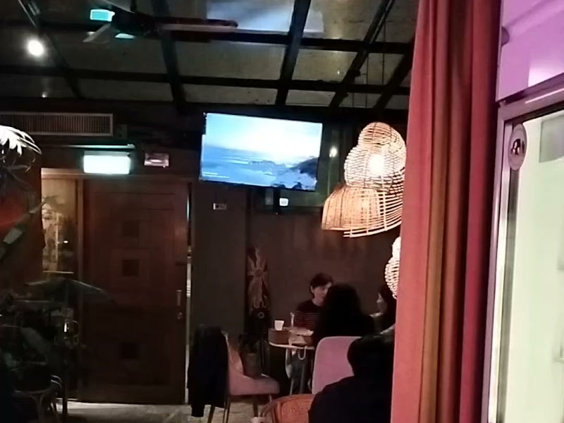 來吧 南洋風餐酒館