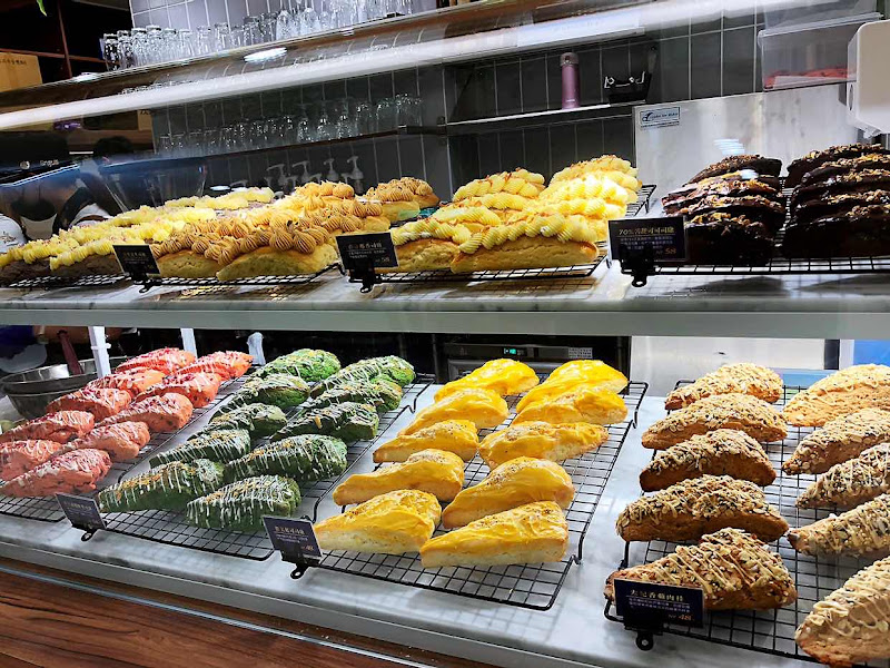 Engolili 英格莉莉 (微風北車)