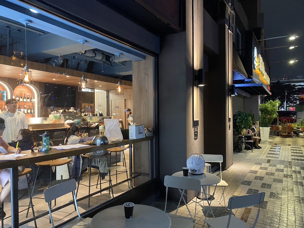 奧比ALBE 高雄巨蛋店