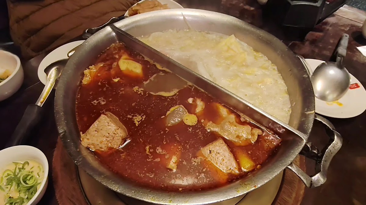 鼎王麻辣鍋(台中精誠店)